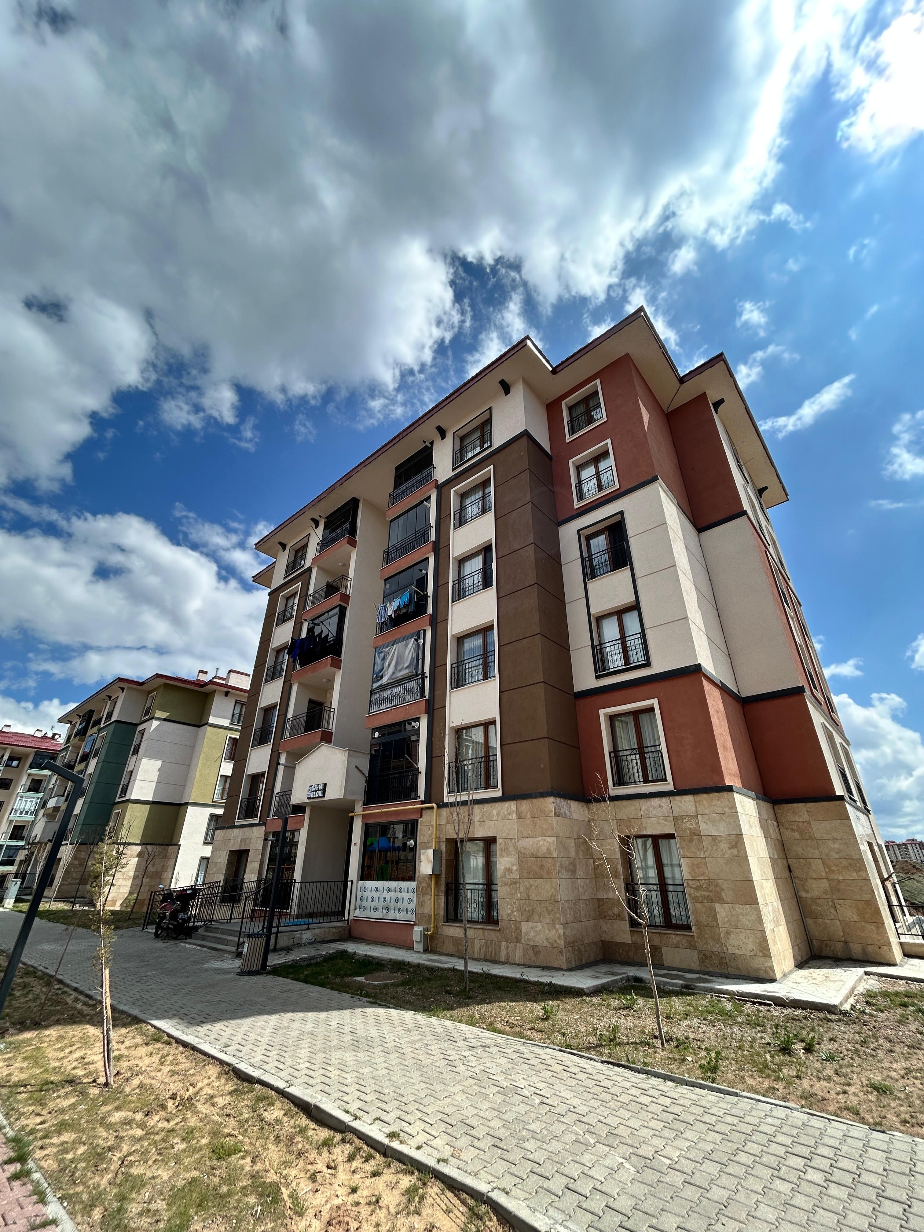 HBER EMLAKTAN SATILIK TOK DE 2+1 DARE